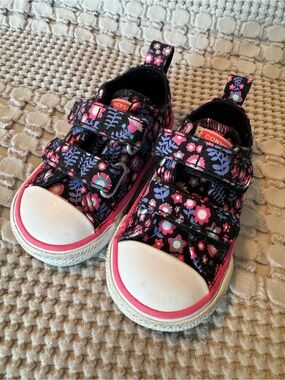 Converse Floral Low Top Sneakers Toddler Size 3 Navy Pink Purple EUC